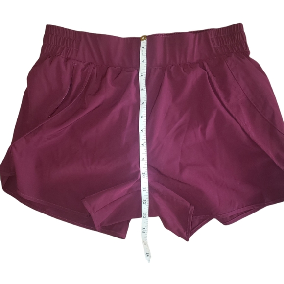 Avia shorts (size 8-10) - Picture 8 of 9